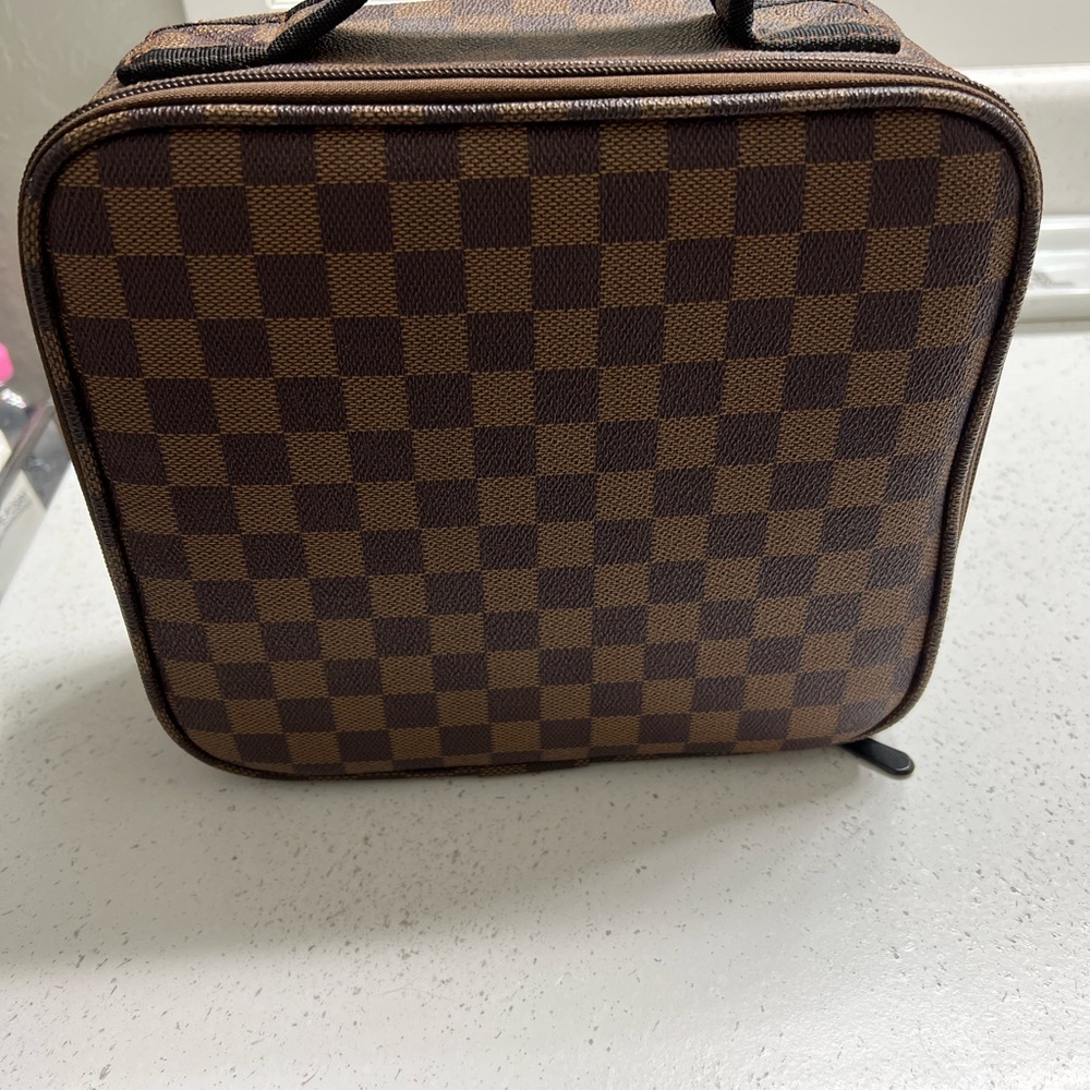 Black&brown checkered makeup organizer